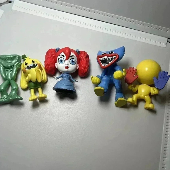 Poppy Playtime 5- Piece Series 1 Minifigure Collector Set Licensed Action Figure - Picture 1 of 6